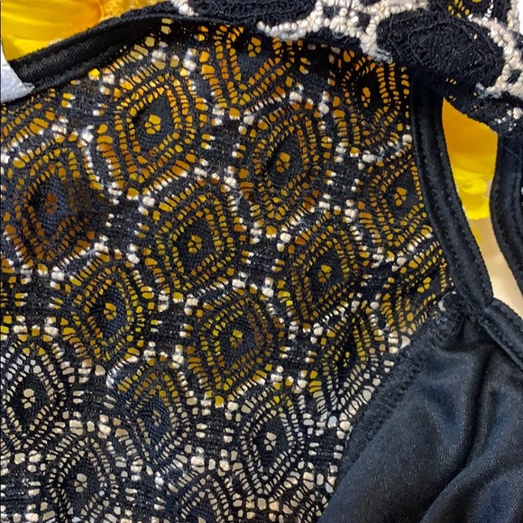 Windsor Black Cream Crochet Design Peplum Top - Picture 8 of 9